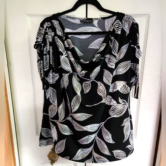 Lane Bryant Tops - Lane Bryant Black and White Leaf Print Women's Top